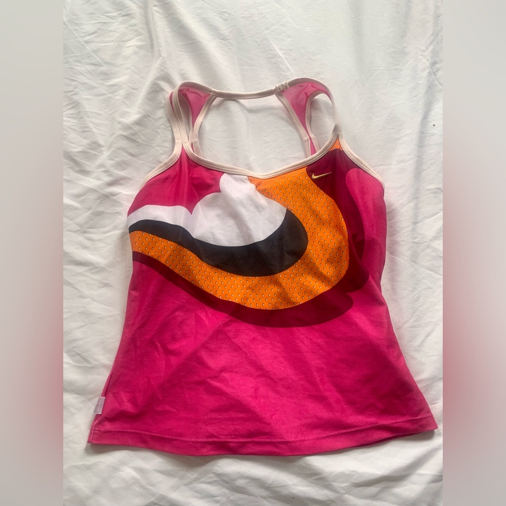 sports bra
